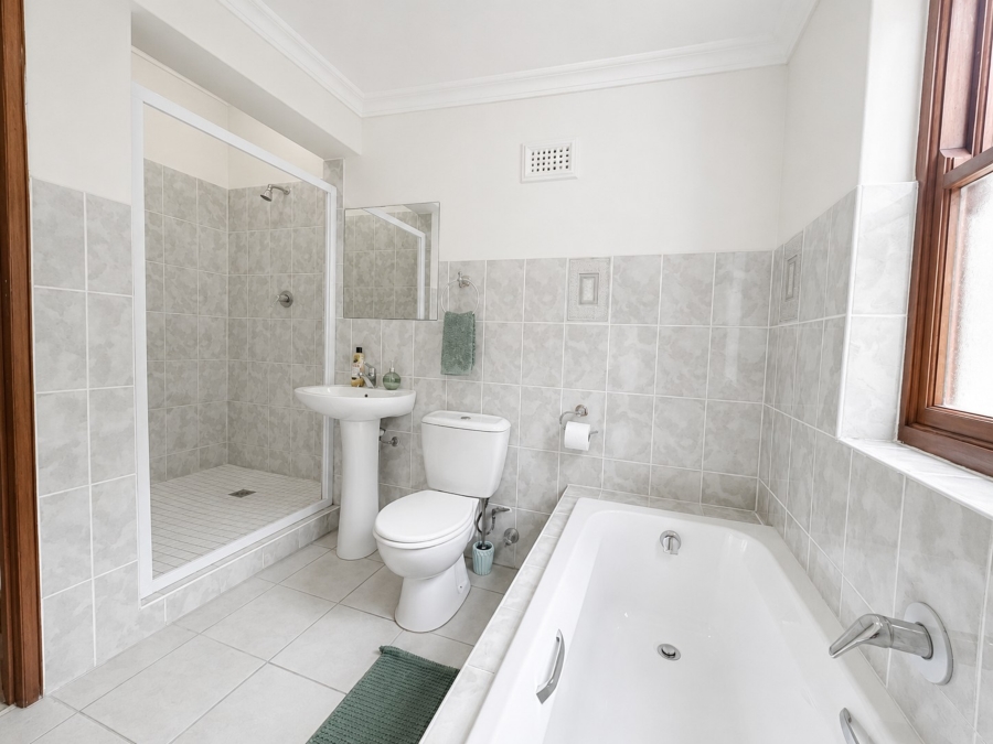 3 Bedroom Property for Sale in Admirals Kloof Western Cape